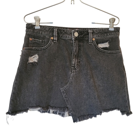 BDG Dresses & Skirts - BDG Urban Outfitters Washed Black Distressed Mini Jean Skirt, Size Medium